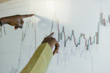 How to Evaluate Fantasy Football Trade Offers Effectively in 2026